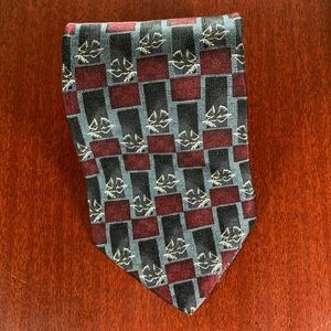 Christian's Closet - Peace Doves - 100% Silk Tie - Made in the USA